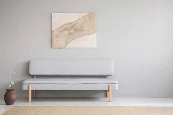 Painting Grey Settee Minimal Living Room Interior Copy Space Flowers — Stock Photo, Image