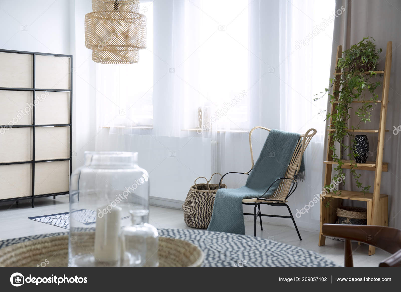 Grüne Sessel Wohnzimmer Lampe Auf Pflanze Mit Interieur Decke Hellen 5jAL3R4