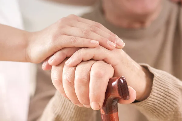 Close Senior Person Hand Walking Stick Helpful Caregiver — Stock Photo, Image