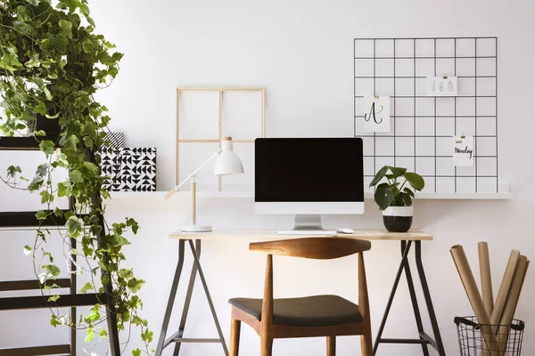 Real Photo Wooden Desk Metal Lamp Fresh Plant Empty Screen — Stock Photo, Image