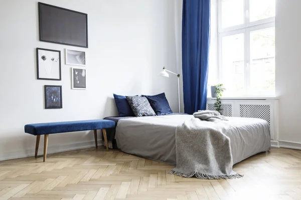 Natural Light Coming Large Window White Navy Blue Bedroom Interior — Stock Photo, Image