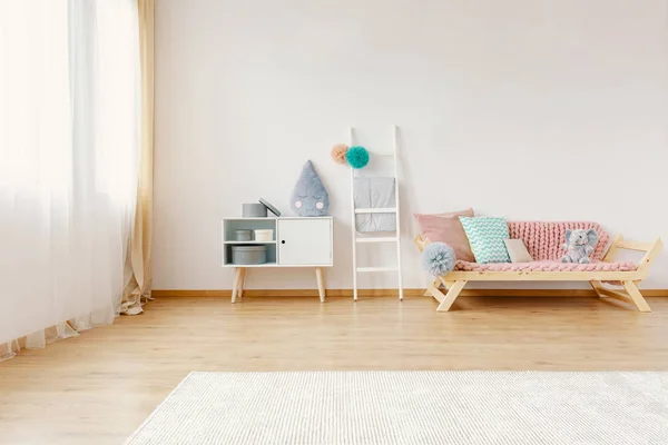 Habitación Infantil Escandinava Interior Foto Real Con Alfombra Suelo Ventana — Foto de Stock