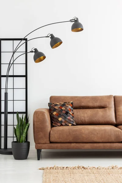 Nappali Interior Design Pot Magas Modern Lámpa Zöld Növény Kényelmes — Stock Fotó