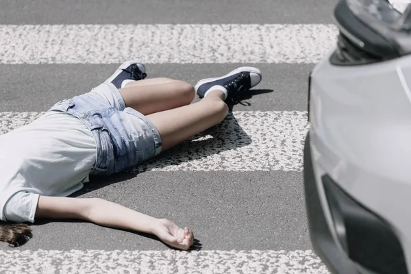 High Angle Child Crosswalk Hit Car — Stock Photo, Image