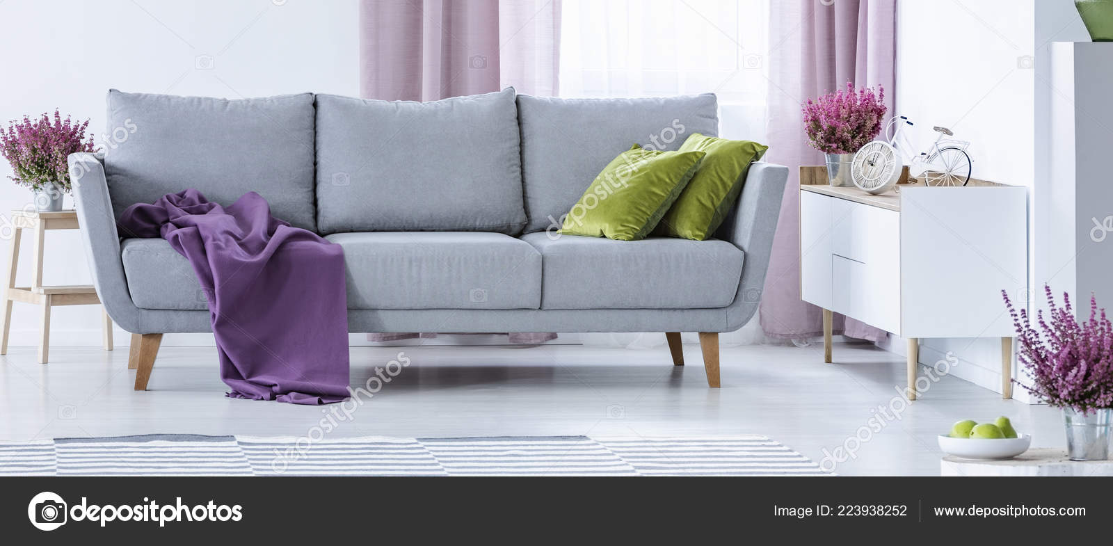 Featured image of post Grey Couch Purple Pillows : The most common grey couch pillows material is cotton.