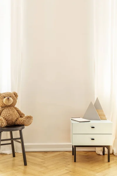 Foto Real Una Pared Vacía Interior Una Habitación Para Niños —  Fotos de Stock