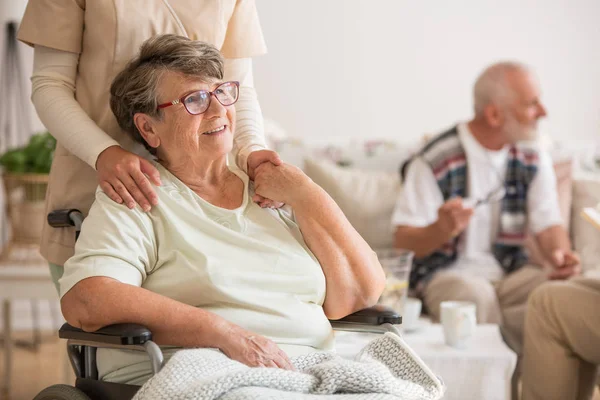 Happy Senior Lady Sitting Wheelchair Nursing Home Elderly — Stock Photo, Image