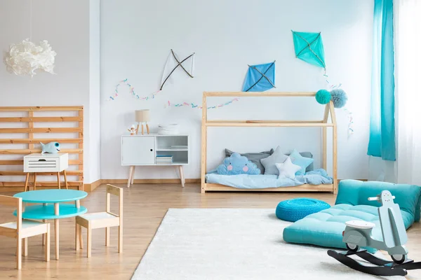 Diy Blaue Drachen Leerer Weißer Wand Skandinavischen Babyzimmer Mit Futon — Stockfoto