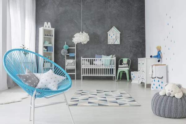 Almofadas Estrela Poltrona Azul Interior Quarto Bebê Cinza Com Brinquedo — Fotografia de Stock