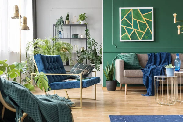 Foto real de verde y azul salón interior —  Fotos de Stock