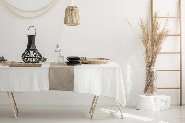 Horizontaal uitzicht op rustieke eetkamer interieur design — Stockfoto