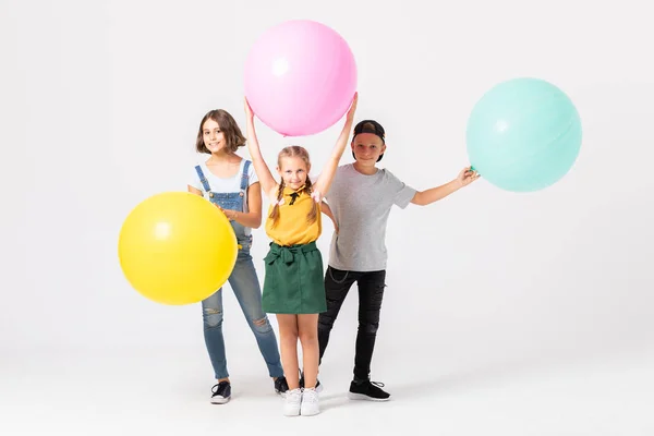 I bambini alla festa — Foto Stock