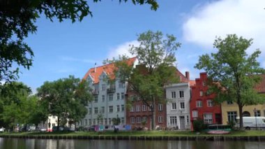 Luebeck, Nehirden şehrin görünümü.