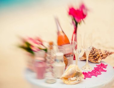 Karayip düğün töreni için aksesuar kiti. Lens bebek fotoğraflandı