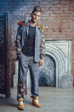 Tasarımcı Vladislav Aksenov'un moda koleksiyonu, 2015, Rusya