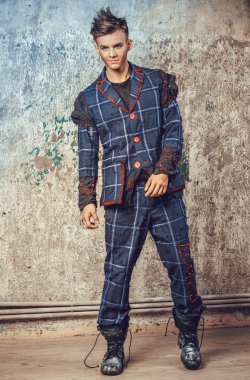 Tasarımcı Vladislav Aksenov'un moda koleksiyonu, 2015, Rusya