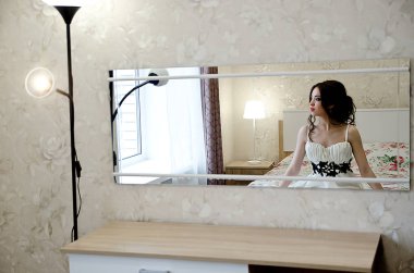 bir düğün görüntüde güzel kız