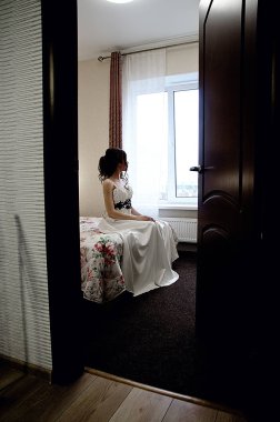 bir düğün görüntüde güzel kız