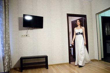 bir düğün görüntüde güzel kız