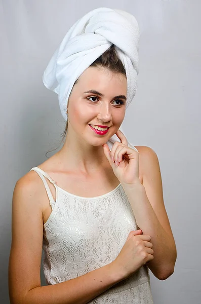 Beautiful Girl Towel — Stock Photo, Image