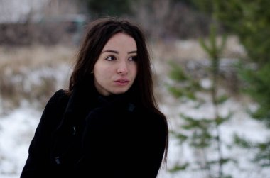 Parktaki güzel kız.