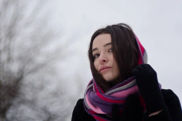 Bella Ragazza Nel Parco — Foto Stock