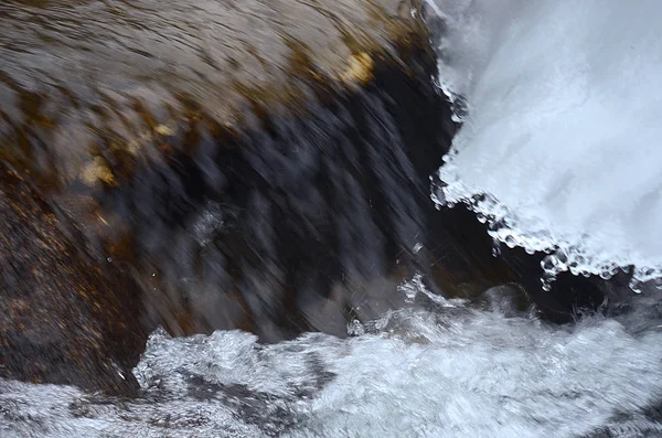 Piękny Zimowy Górskiej Wody — Zdjęcie stockowe