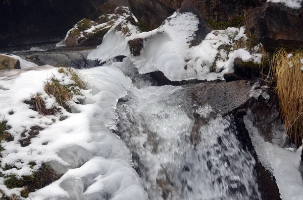 Hermoso Invierno Montaña Agua — Foto de Stock