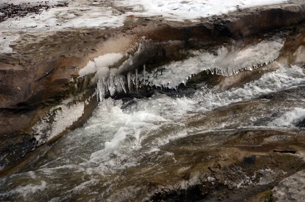 Bellissimo Paesaggio Acqua Montagna — Foto Stock