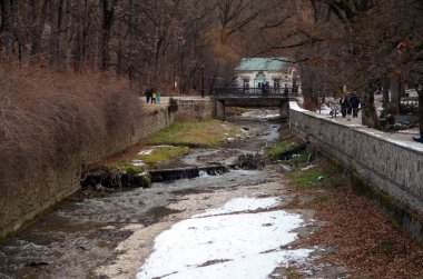 şehrin güzel dağ manzarası