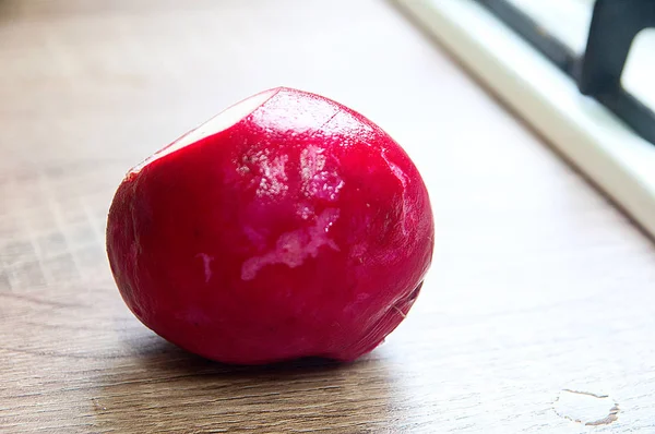 Early Summer Large Radish — Stock Photo, Image