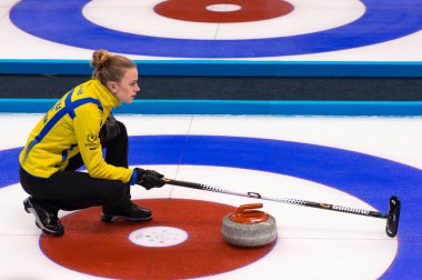 Krasnoyarsk/Rusya - 03.8.2019: 29 Dünya Üniversiteler Kış Oyunları / Ivan Yarygin Stadyumu - curling