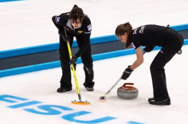 Krasnoyarsk/Rusya - 03.8.2019: 29 Dünya Üniversiteler Kış Oyunları / Ivan Yarygin Stadyumu - curling