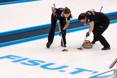 Krasnoyarsk/Rusya - 03.8.2019: 29 Dünya Üniversiteler Kış Oyunları / Ivan Yarygin Stadyumu - curling