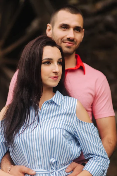 Retrato de hermosa pareja —  Fotos de Stock