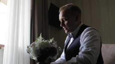 Damat almak buket ve gelini olacak. Düğün günü, Video