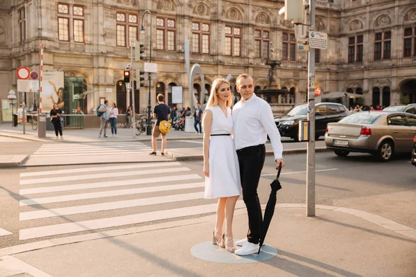 Promenades en couple en Autriche, Vienne, Yune 2018 — Photo