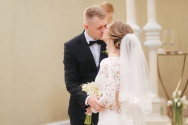 Damat ve gelin dışında düğün töreninde