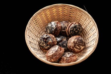 hamur işleri, rulo, börek, tatlı, ekmek, tarçın, çay, içecekler, fotoğraf makinesi, gıda, Öğle Yemeği, snack, akşam yemeği, Kahvaltı, limon, baharatlar, baharat, elma, fındık, çilek, ekmek, pasta, çikolata, süt, ekmek, ekmek, dereotu, çörek, marmelat, şeker, pembe, çikolata,