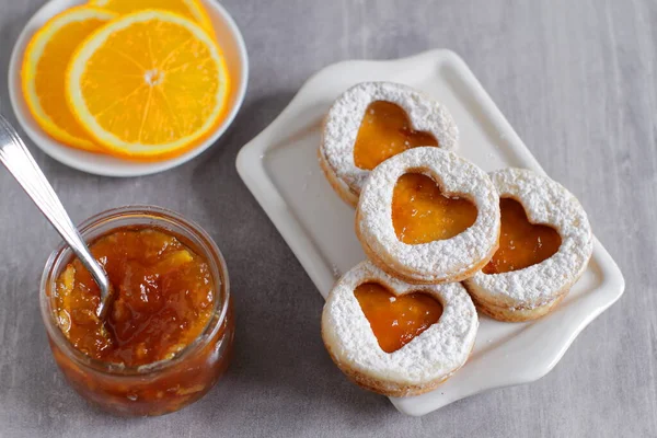 Zoete Zelfgemaakte Liefde Sandwich Koekjes Met Jam — Stockfoto