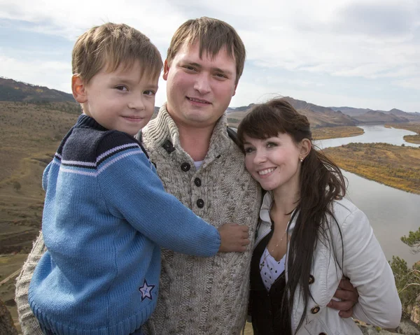 Happy Family Father Mother Little Son Posing Top Mountain Background — Stock Photo, Image