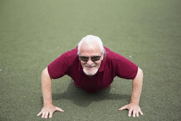 Senior Man Practicing Sports Stadium Open Air Concept Healthy Lifestyle — Stock Photo, Image