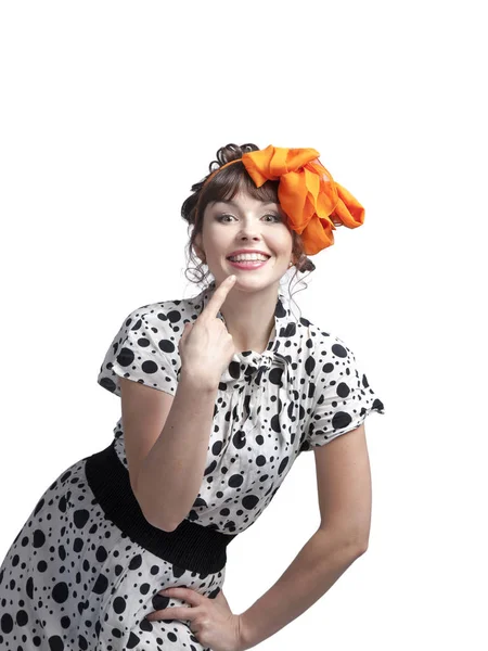 Een Jong Meisje Een Zomerjurk Gemaakt Van Doek Polka Dots — Stockfoto