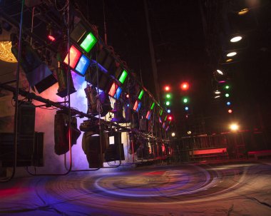 Sahne Alanı'nda tiyatro ışık