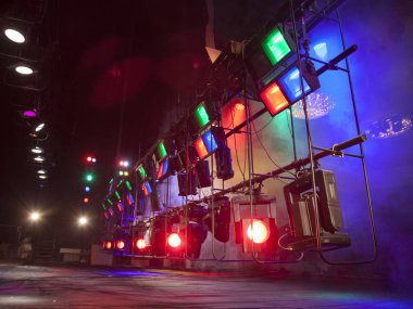 Sahne Alanı'nda tiyatro ışık