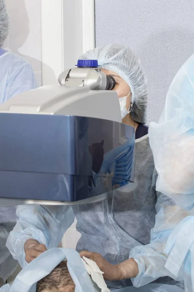 Chirurgii laserowej korekcji wzroku — Zdjęcie stockowe