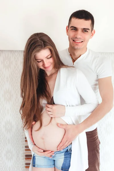 Beautiful Pregnant Woman Her Husband Bedroom — Stock Photo, Image