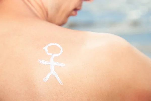 Lotion Man Sunscreen Little Man Sea Background — Stock Photo, Image