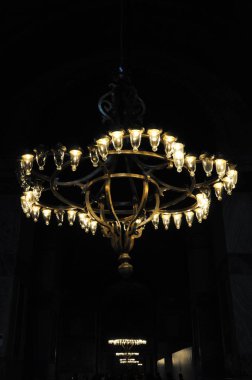 Ayasofya'nın büyük avize