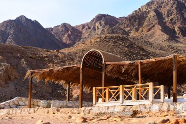 Abu Galum Mısır Dahab yakınındaki dağlarda Sina görünümünü.